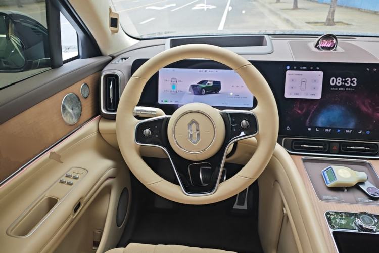 Used Hima AITO M9 2024 All-Electric Ultra Version 100 kWh 6-Seater Model Steering Wheel
