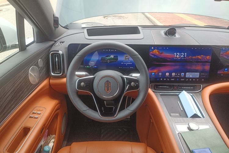 Used Hima AITO M9 2024 Range-Extended Ultra Version 52 kWh 6-Seater Model Steering Wheel