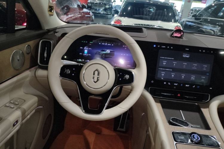 Used Hima AITO M9 2024 Range-Extended Ultra Version 52 kWh 6-Seater Model Steering Wheel