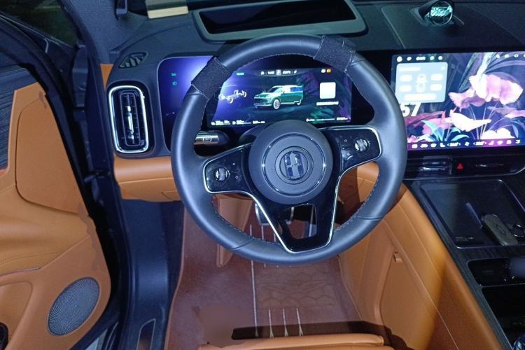 Used Hima AITO M9 2024 Range-Extended Ultra Version 42 kWh 6-Seater Model Steering Wheel