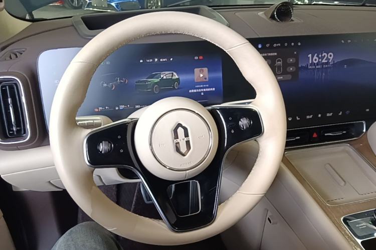 Used Hima AITO M9 2024 Range-Extended Ultra Version 52 kWh 6-Seater Model Steering Wheel