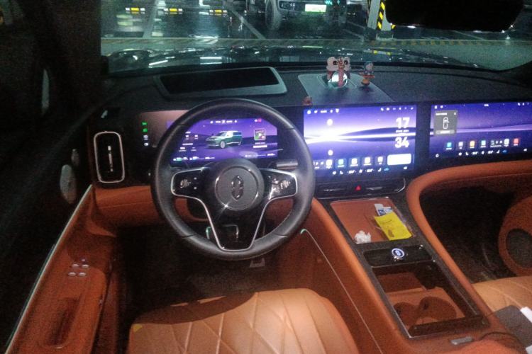 Used Hima AITO M9 2024 Range-Extended Ultra Version 42 kWh 6-Seater Model Steering Wheel
