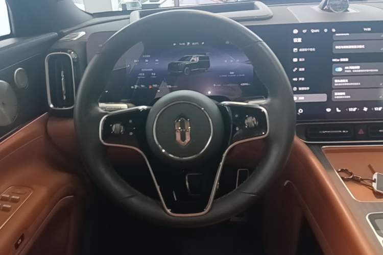 Used Hima AITO M9 2024 Range-Extended Ultra Version 42 kWh 6-Seater Model Steering Wheel