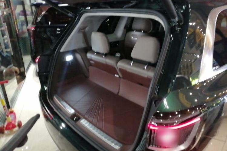 Used Hima AITO M9 2024 Range-Extended Ultra Version 42 kWh 6-Seater Model Trunk