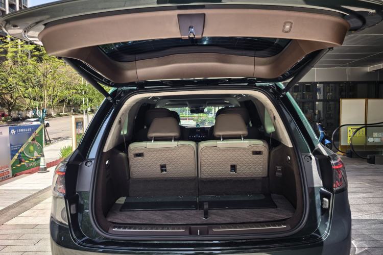 Used Hima AITO M9 2024 Range-Extended Max Edition 42 kWh 6-Seater Version Trunk