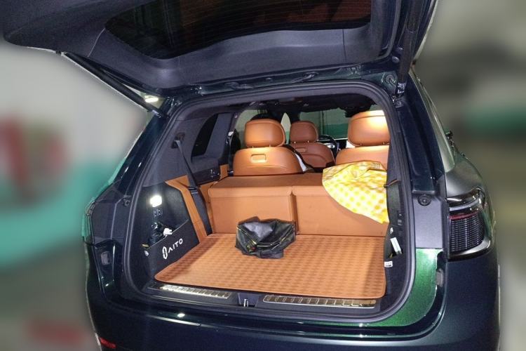 Used Hima AITO M9 2024 Range-Extended Ultra Version 42 kWh 6-Seater Model Trunk