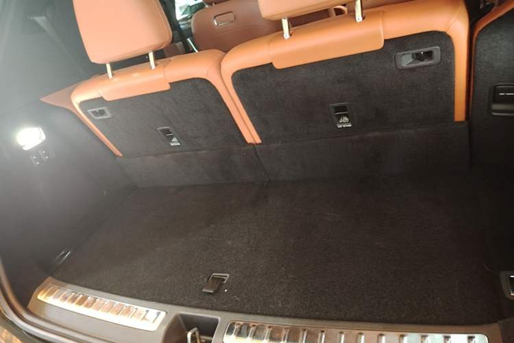 Used Hima AITO M9 2024 Range-Extended Max Edition 42 kWh 6-Seater Version Trunk