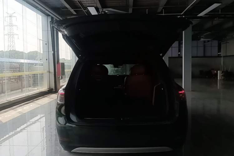 Used Hima AITO M9 2024 Range-Extended Ultra Version 42 kWh 6-Seater Model Trunk
