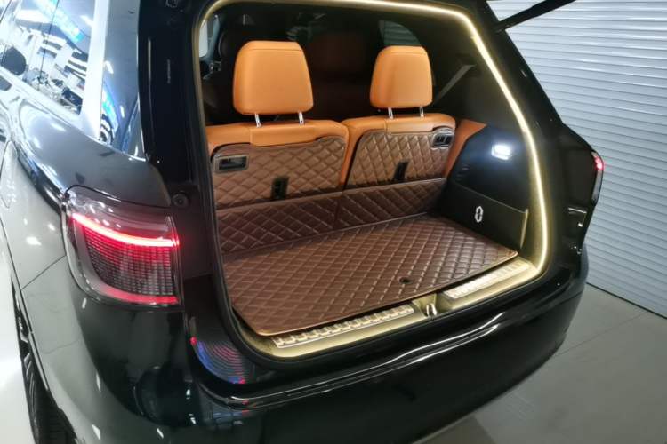 Used Hima AITO M9 2024 Range-Extended Max Edition 42 kWh 6-Seater Version Trunk