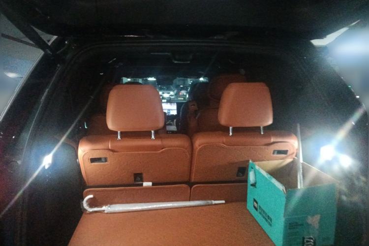 Used Hima AITO M9 2024 Range-Extended Ultra Version 42 kWh 6-Seater Model Trunk