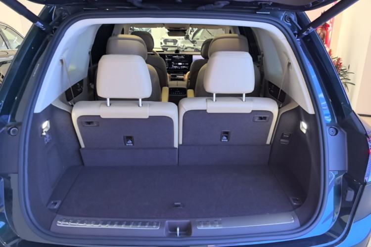 Used Hima AITO M9 2024 Range-Extended Max Edition 42 kWh 6-Seater Version Trunk