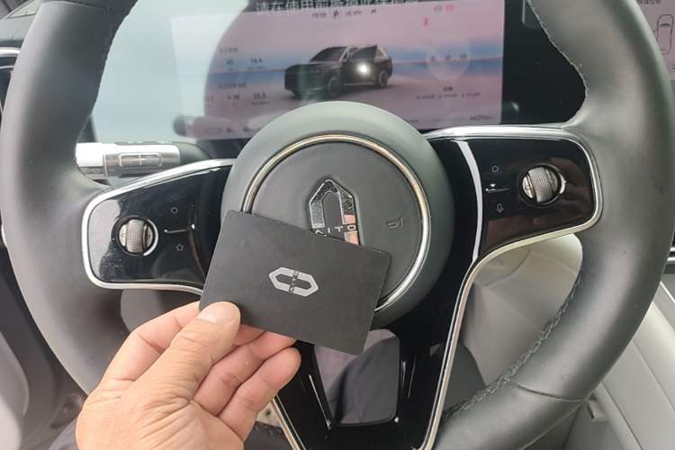Used Hima AITO M9 2024 All-Electric Ultra Version 100 kWh 6-Seater Model Interior 1