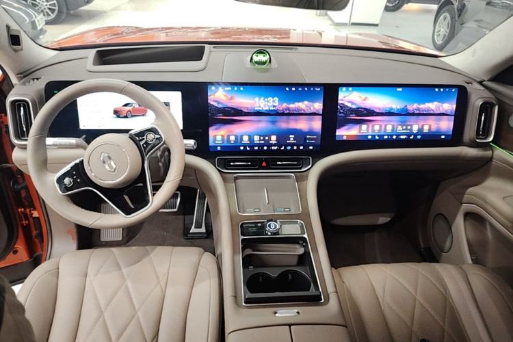 Used Hima AITO M9 2024 Range-Extended Max Edition 42 kWh 6-Seater Version Center Console