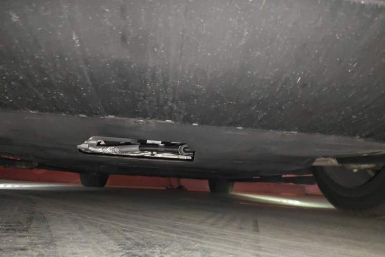 Used Hima AITO M9 2024 Range-Extended Ultra Version 42 kWh 6-Seater Model Chassis Front