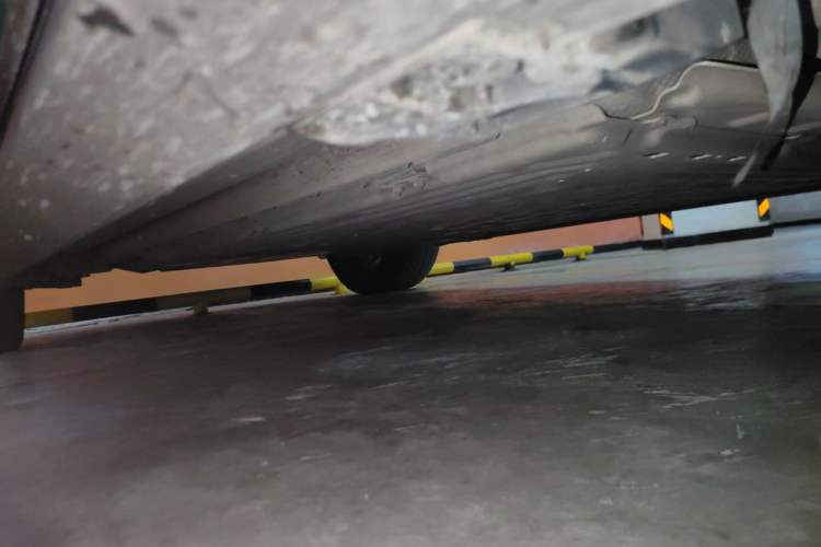 Used Hima AITO M9 2024 Range-Extended Ultra Version 52 kWh 5-Seater Model Chassis Front Right