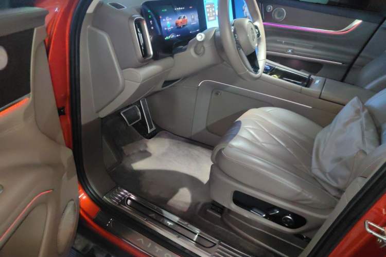 Used Hima AITO M9 2024 Range-Extended Ultra Version 52 kWh 5-Seater Model Driver Seat
