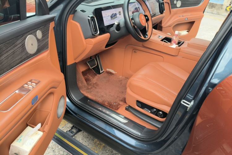 Used Hima AITO M9 2024 Range-Extended Ultra Version 42 kWh 6-Seater Model Driver Seat
