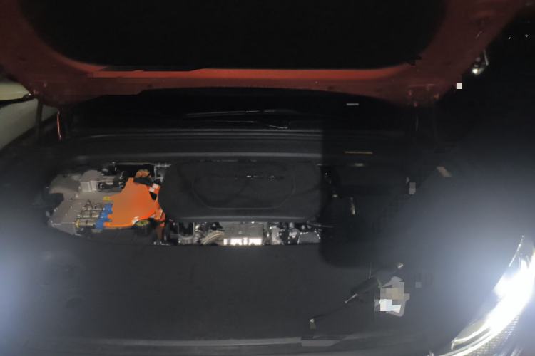 Used Hima AITO M9 2024 Range-Extended Ultra Version 42 kWh 6-Seater Model Engine Bay