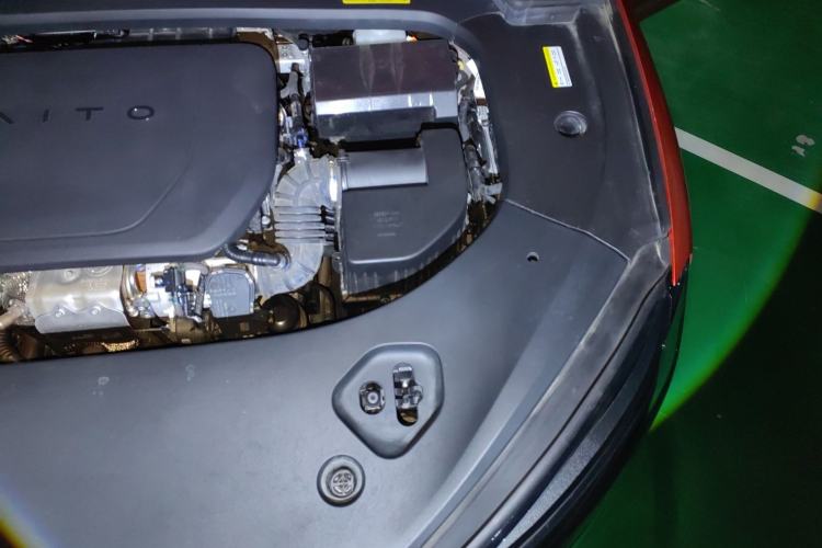 Used Hima AITO M9 2024 Range-Extended Ultra Version 42 kWh 6-Seater Model Engine Bay Left