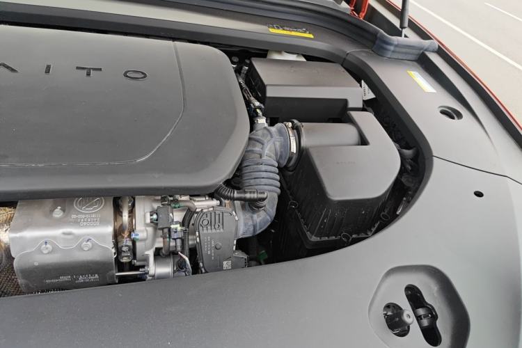 Used Hima AITO M9 2024 Range-Extended Ultra Version 42 kWh 6-Seater Model Engine Bay Left
