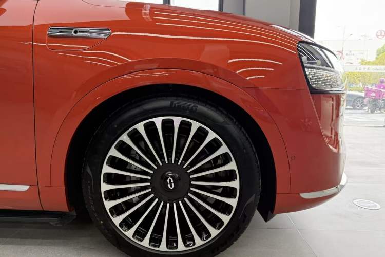 Used Hima AITO M9 2024 Range-Extended Ultra Version 52 kWh 5-Seater Model Exterior 6