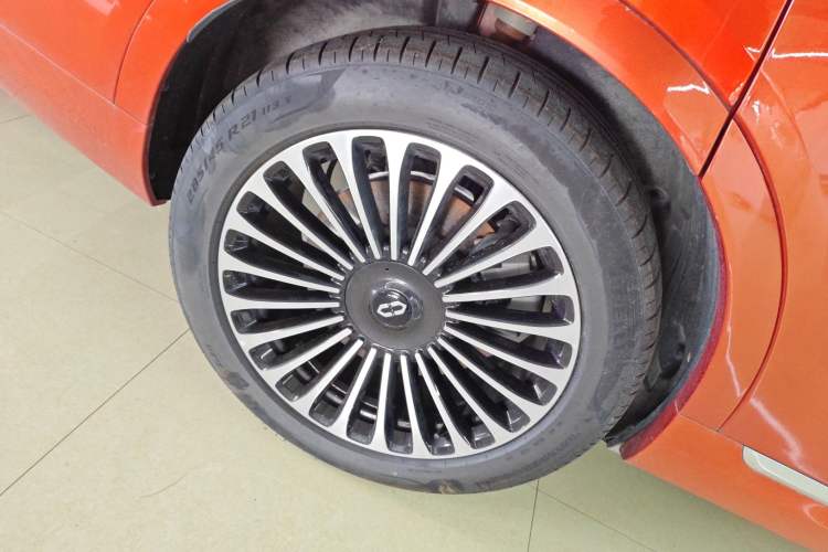 Used Hima AITO M9 2024 Range-Extended Ultra Version 52 kWh 5-Seater Model Exterior 8