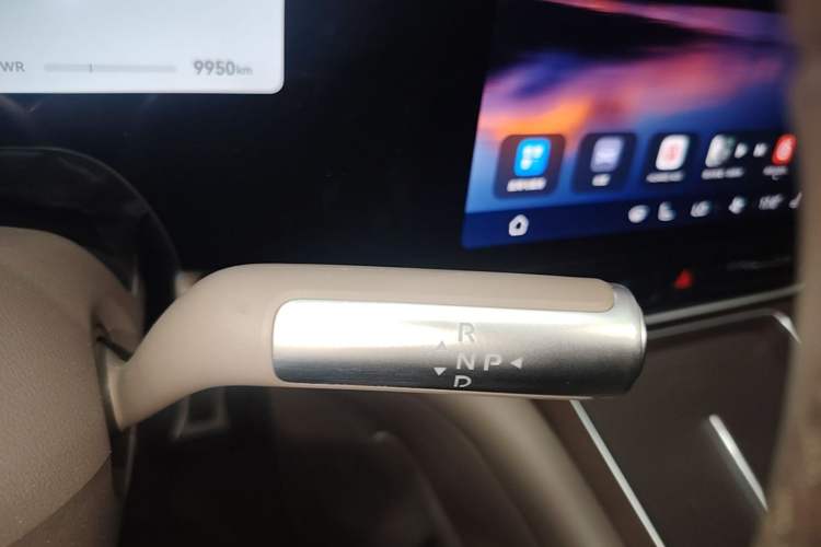 Used Hima AITO M9 2024 Range-Extended Max Edition 42 kWh 6-Seater Version Gear Lever