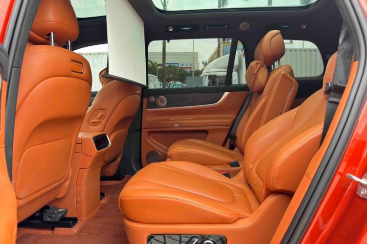Used Hima AITO M9 2024 Range-Extended Ultra Version 42 kWh 6-Seater Model Interior 6