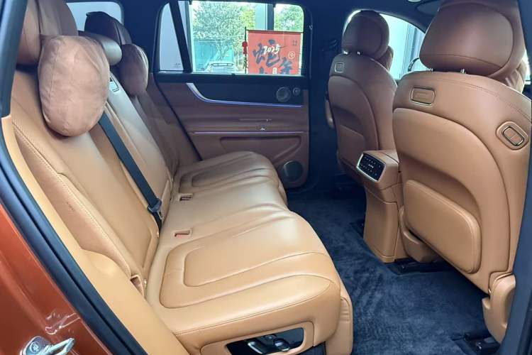 Used Hima AITO M9 2024 Range-Extended Ultra Version 52 kWh 5-Seater Model Interior 9