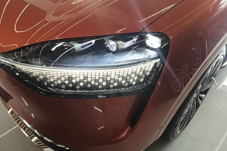 Used Hima AITO M9 2024 Range-Extended Ultra Version 42 kWh 6-Seater Model Left Front Headlight