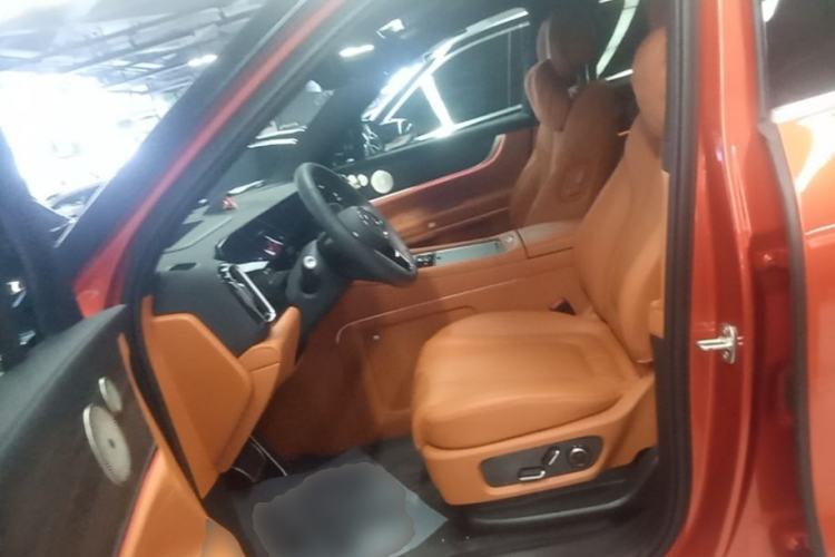 Used Hima AITO M9 2024 Range-Extended Max Edition 42 kWh 6-Seater Version Left Front Seat