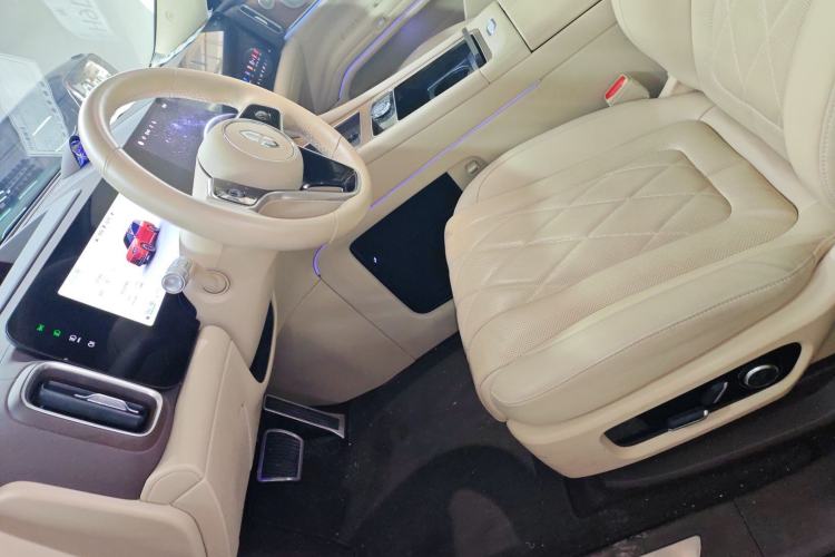 Used Hima AITO M9 2024 Range-Extended Ultra Version 52 kWh 5-Seater Model Left Front Seat