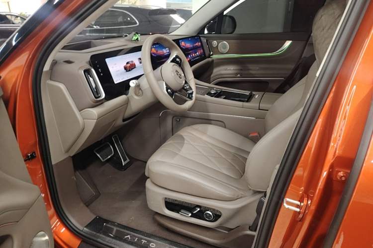 Used Hima AITO M9 2024 Range-Extended Max Edition 42 kWh 6-Seater Version Left Front Seat