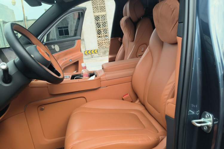 Used Hima AITO M9 2024 Range-Extended Ultra Version 42 kWh 6-Seater Model Left Front Seat
