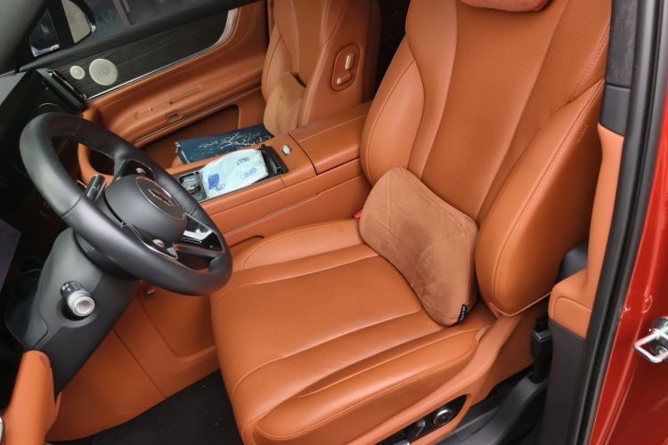 Used Hima AITO M9 2024 Range-Extended Ultra Version 42 kWh 6-Seater Model Left Front Seat