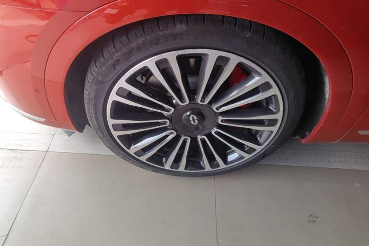 Used Hima AITO M9 2024 Range-Extended Ultra Version 42 kWh 6-Seater Model Left Front Wheel Hub