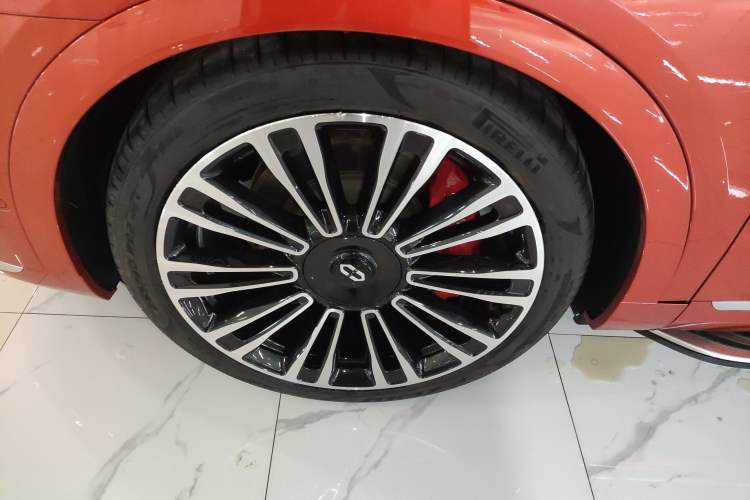 Used Hima AITO M9 2024 Range-Extended Ultra Version 42 kWh 6-Seater Model Left Front Wheel Hub