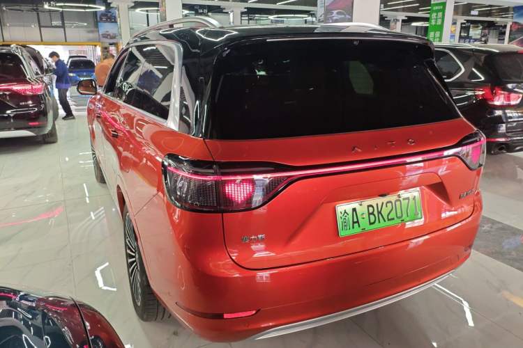 Used Hima AITO M9 2024 All-Electric Ultra Version 100 kWh 5-Seater Model Rear Left 45 Deg