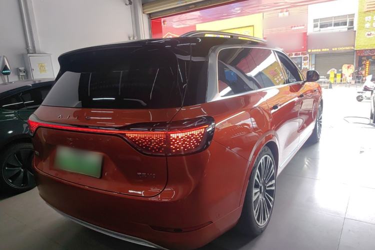 Used Hima AITO M9 2024 Range-Extended Ultra Version 42 kWh 6-Seater Model Rear Right 45 Deg