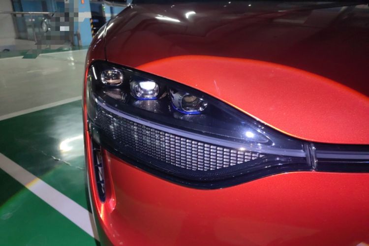 Used Hima AITO M9 2024 Range-Extended Ultra Version 42 kWh 6-Seater Model Right Front Headlight