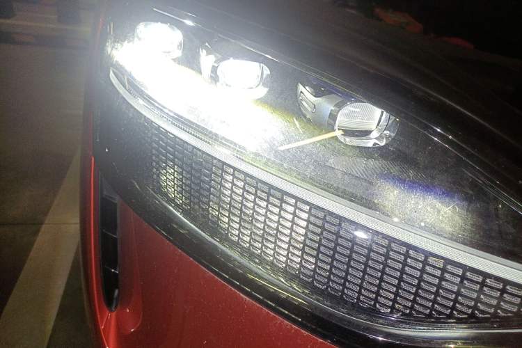 Used Hima AITO M9 2024 Range-Extended Max Edition 42 kWh 6-Seater Version Right Front Headlight
