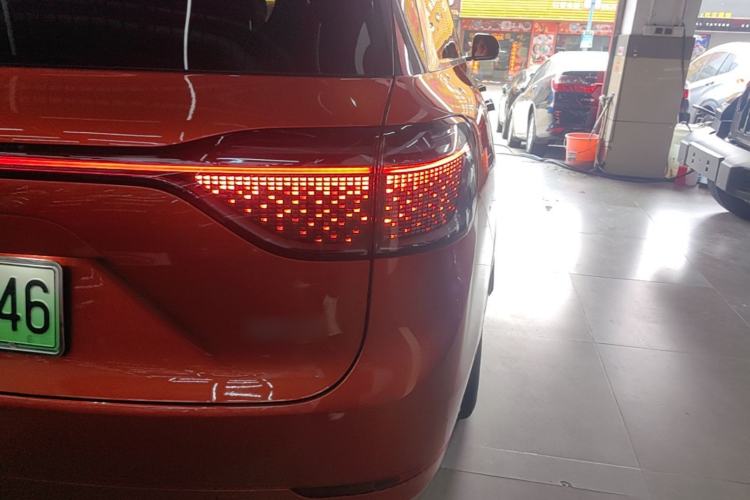 Used Hima AITO M9 2024 Range-Extended Ultra Version 42 kWh 6-Seater Model Right Rear Taillight