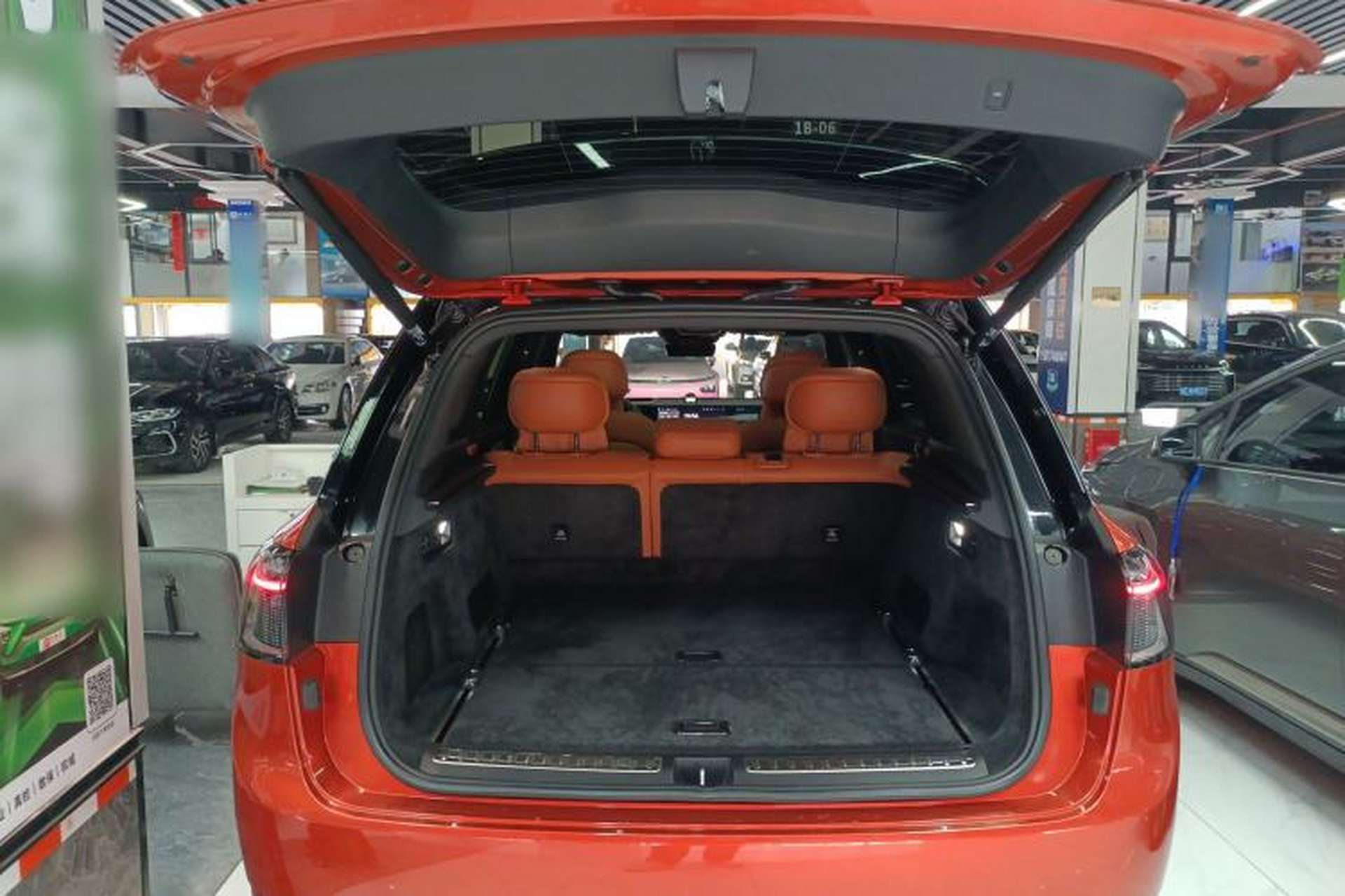 Used Hima AITO M9 2024 All-Electric Ultra Version 100 kWh 5-Seater Model Trunk