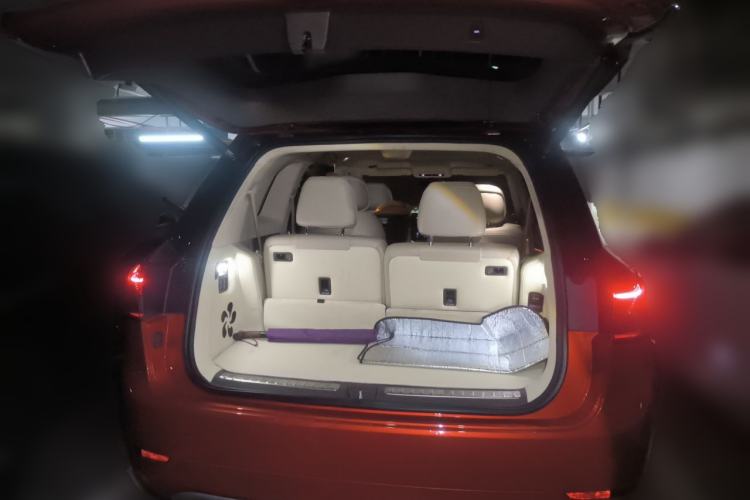 Used Hima AITO M9 2024 Range-Extended Ultra Version 42 kWh 6-Seater Model Trunk