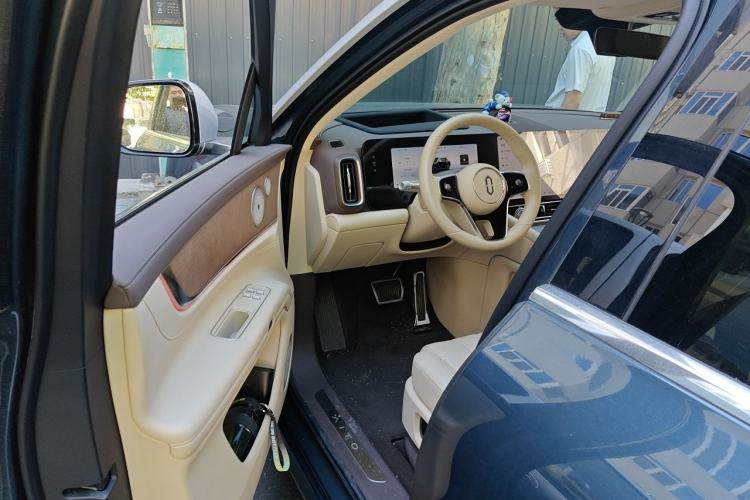 Used Hima AITO M9 2024 Range-Extended Max Edition 42 kWh 6-Seater Version Driver Seat