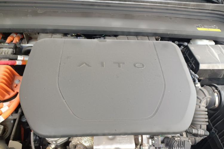 Used Hima AITO M9 2024 Range-Extended Ultra Version 42 kWh 6-Seater Model Engine Bay