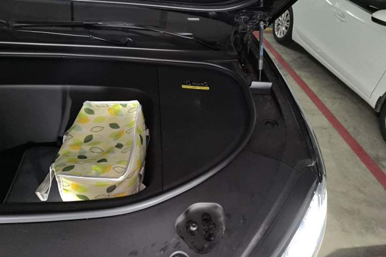 Used Hima AITO M9 2024 All-Electric Ultra Version 100 kWh 6-Seater Model Engine Bay Left