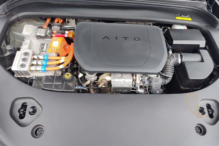 Used Hima AITO M9 2024 Range-Extended Ultra Version 52 kWh 5-Seater Model Engine Bay
