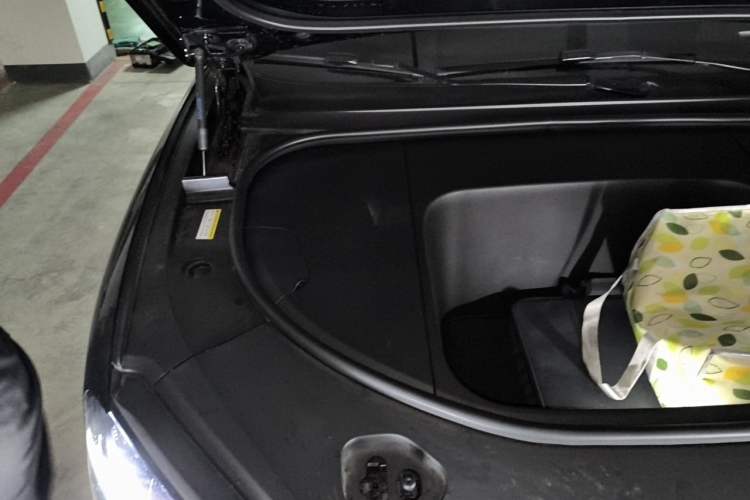 Used Hima AITO M9 2024 All-Electric Ultra Version 100 kWh 6-Seater Model Engine Bay Right