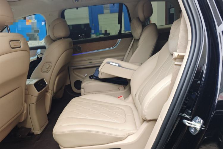 Used Hima AITO M9 2024 Range-Extended Ultra Version 42 kWh 6-Seater Model Interior 4